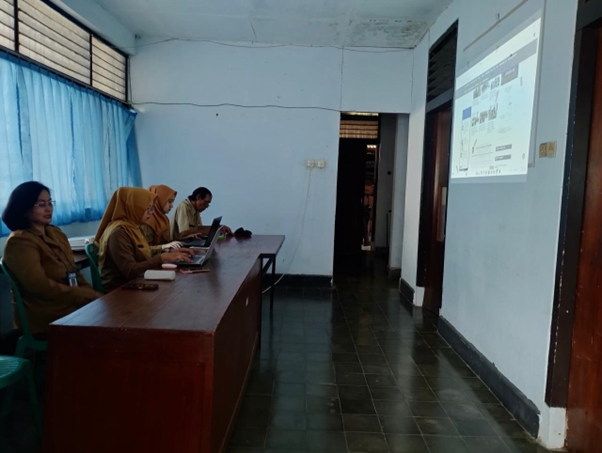 Dinpusip Purworejo Tingkatkan Optimalisasi Layanan Informasi Publik Melalui Rapat Evaluasi 