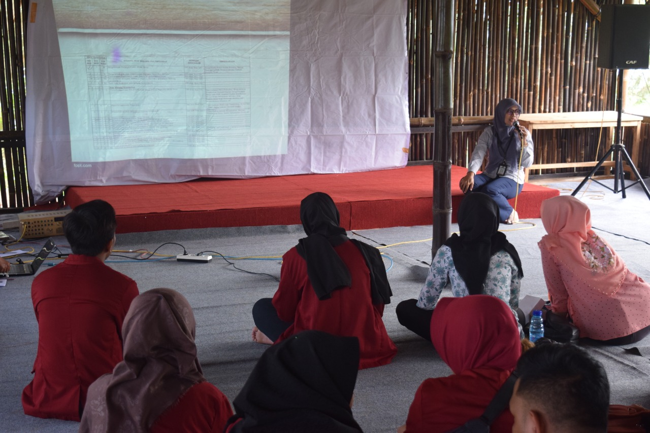 Pojok Baca di Lokasi Wisata Gong Silegi