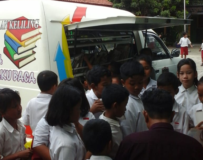 Mobil Perpustakaan Keliling, Mobil Pengetahuan