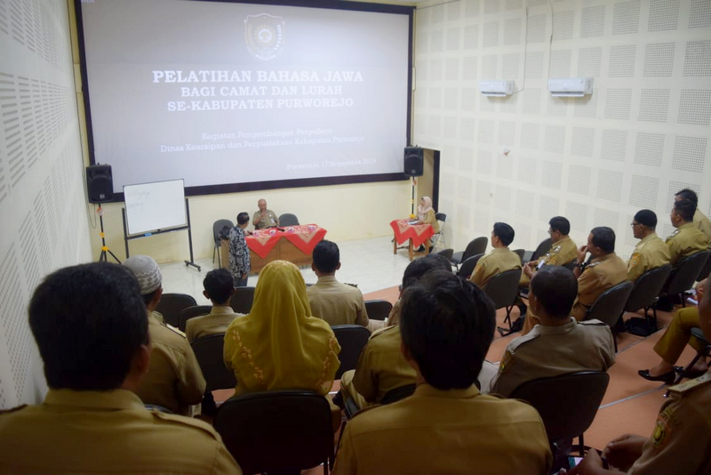 Konsistensi dalam Membudayakan Kembali Berbahasa Jawa