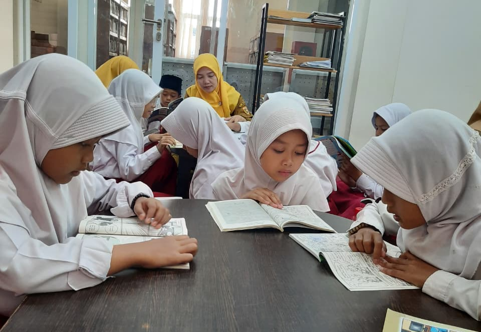 Motivasi dalam Membaca, Perpustakaan Kuncinya