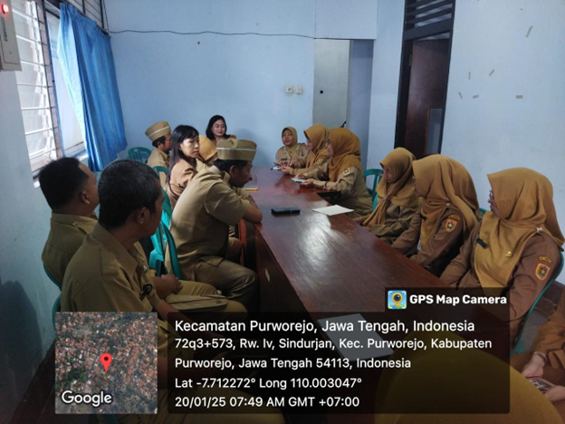 Kepala Dinpusip Purworejo Pimpin Staf Meeting pada Hari Senin, 20 Januari 2025