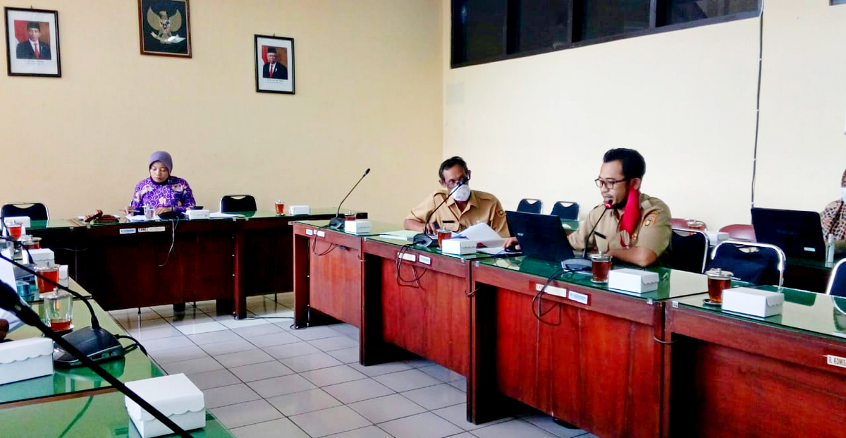 Rapat Pansus 18 Perihal Perubahan Perda Penyelenggaran Kearsipan